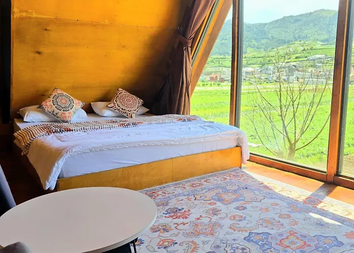 Cabin Linggayoni Dieng